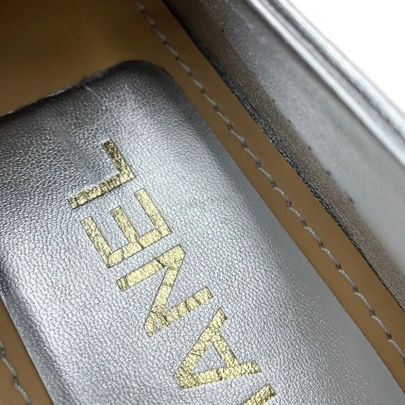 CHANEL CC logo loafers Size 37C Leather Silver - Picture 9 of 16